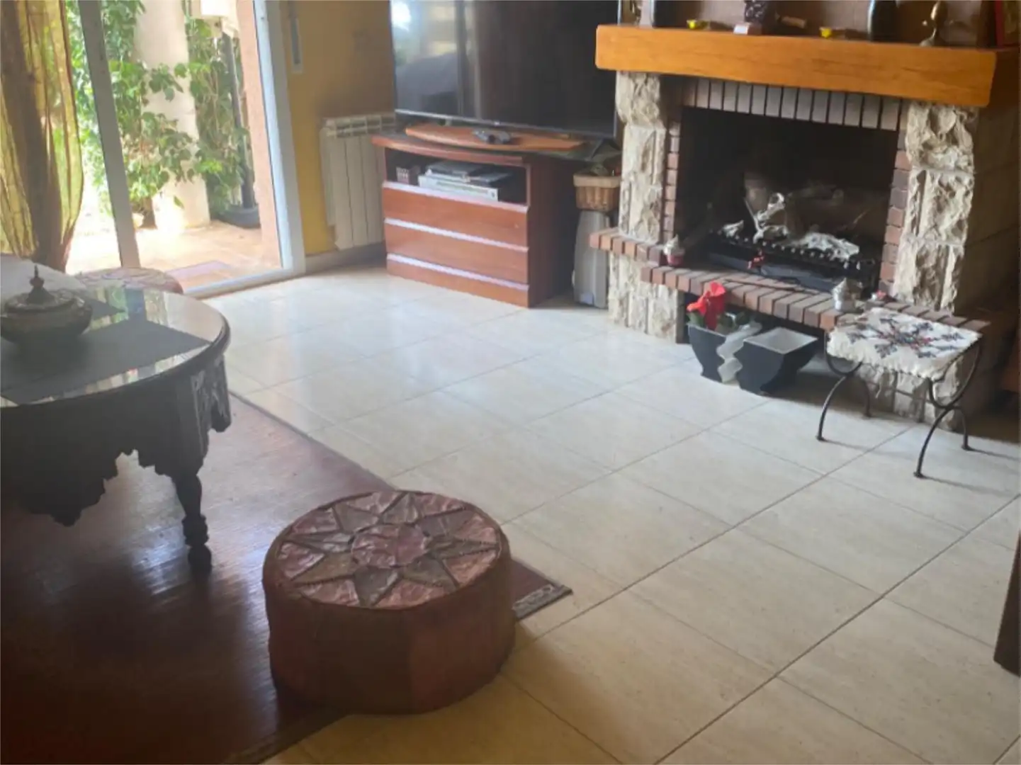 Casa o chalet en venta en Carrer del Clavell, 20, Mas Trader - Corral d'En Tort - Corral d'En Cona Sala de estar de Casa o chalet en venta en Cubelles con Terraza y Piscina