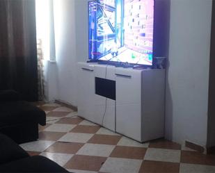 Living room of Flat for sale in  Sevilla Capital  with Air Conditioner