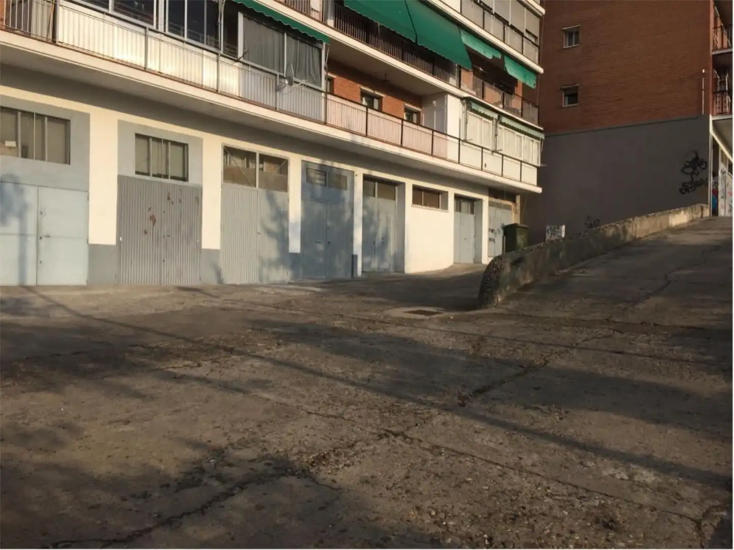 Parkplatz von Geschaftsraum zur Miete in Madrid