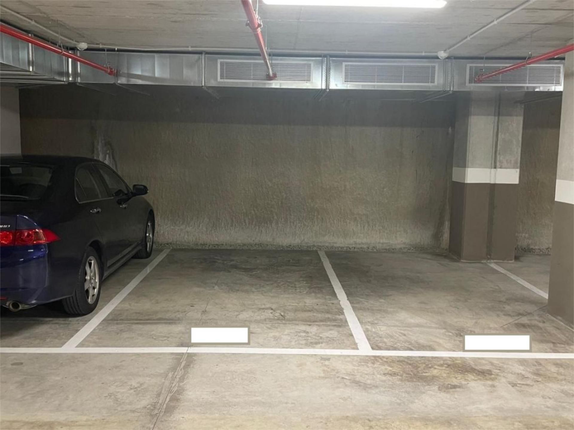 Garage to rent in Rambla de la Marina, 492, Centre