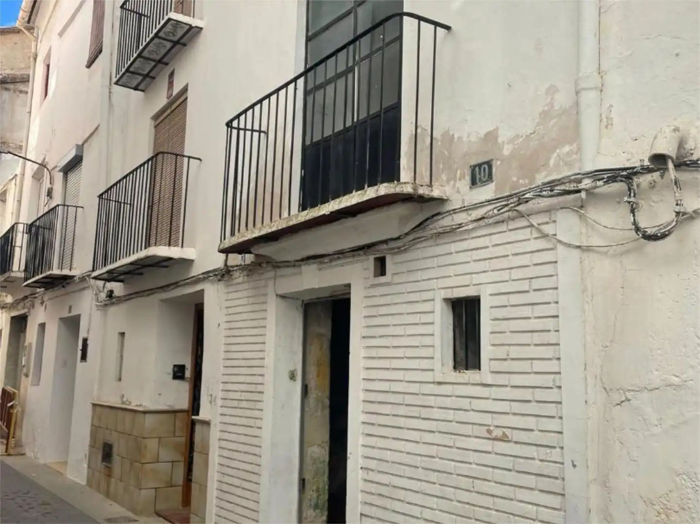 Detached homes for sale in Calle Pérez Galdós, 10, Requena Exterior view of Detached homes for sale in Requena