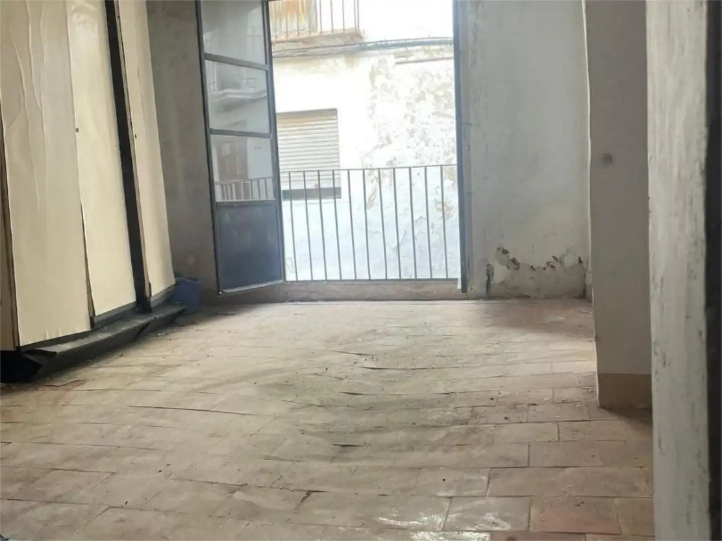 Detached homes for sale in Calle Pérez Galdós, 10, Requena Detached homes for sale in Requena
