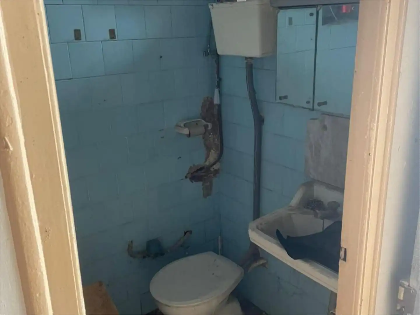 Detached homes for sale in Calle Pérez Galdós, 10, Requena Bathroom of Detached homes for sale in Requena