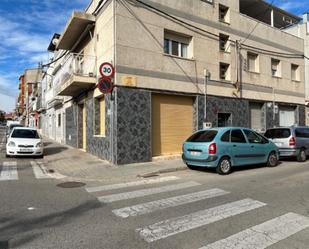 Vista exterior de Local de lloguer en Sabadell