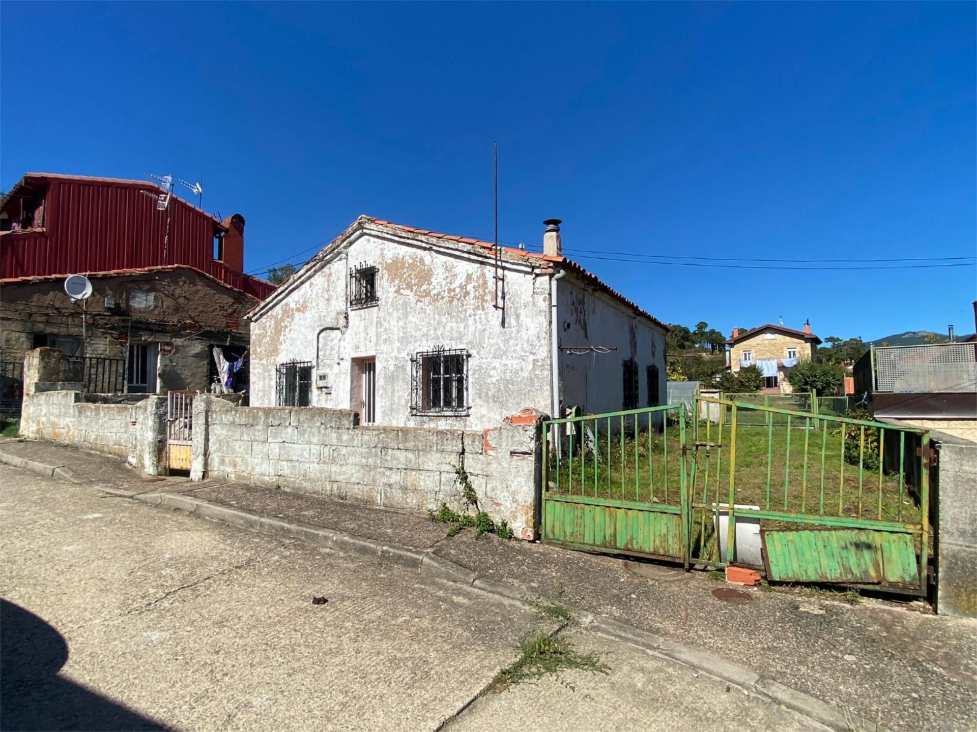 Exterior view of Planta baja for sale in Quintanar de la Sierra