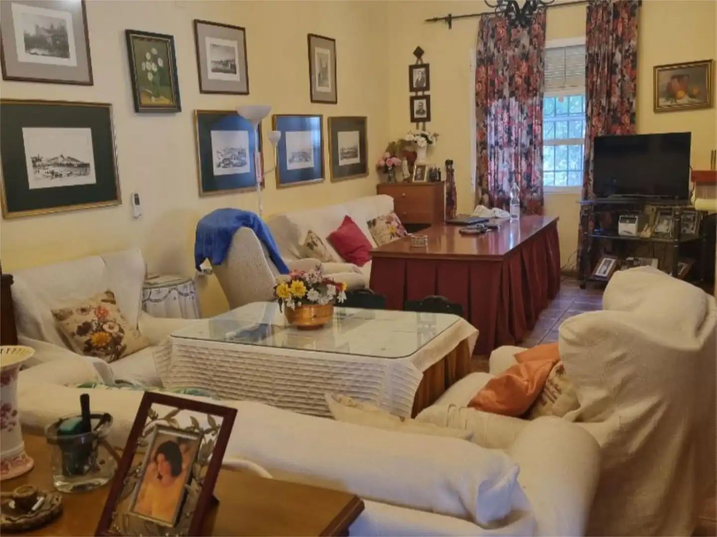 Finca rústica en venta en Calle San Antonio, 81, Aguilar de la Frontera Sala de estar de Finca rústica en venta en Aguilar de la Frontera con Jardín privado, Terraza y Piscina