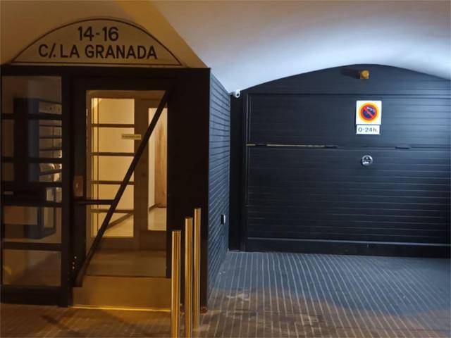 Garaje en Alquiler en Carrer de la Granada del Penedès, 16 en Sant Gervasi- Galvany