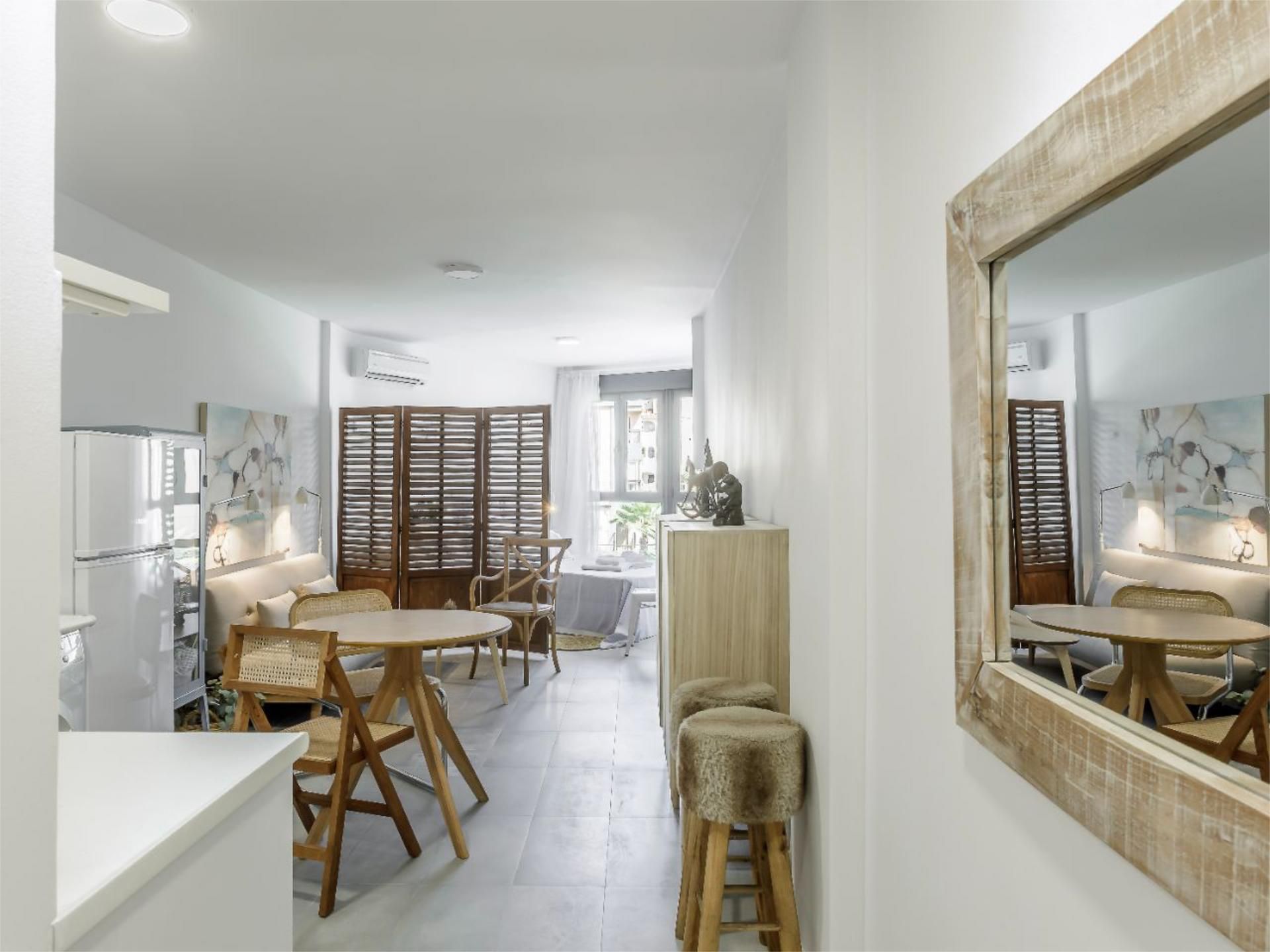Dormitori de Loft en venda en  Almería Capital amb Aire condicionat, Calefacció i Jardí privat