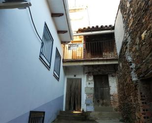 Vista exterior de Casa adosada en venda en Navezuelas