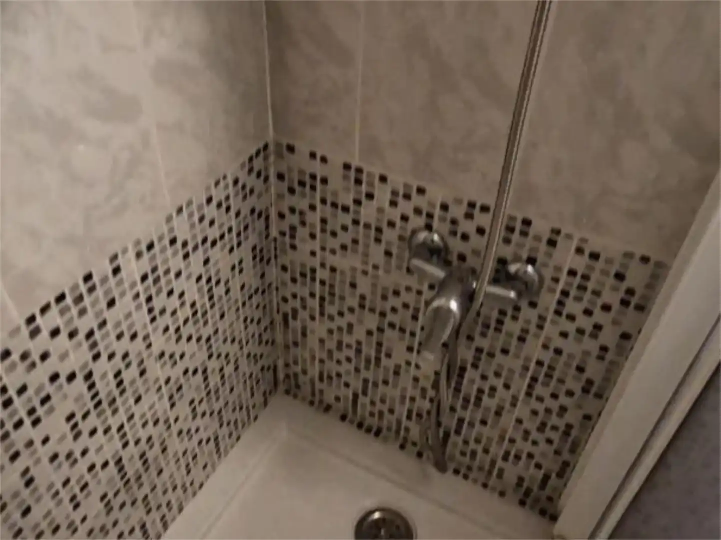 Bathroom of Flat for rent in Elche / Elx  with Air Conditioner and Furnished