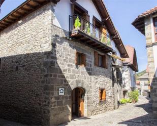 Vista exterior de Casa o xalet en venda en Ezcároz / Ezkaroze amb Terrassa i Balcó