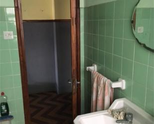 Bathroom of Flat for sale in Becerreá  with Terrace