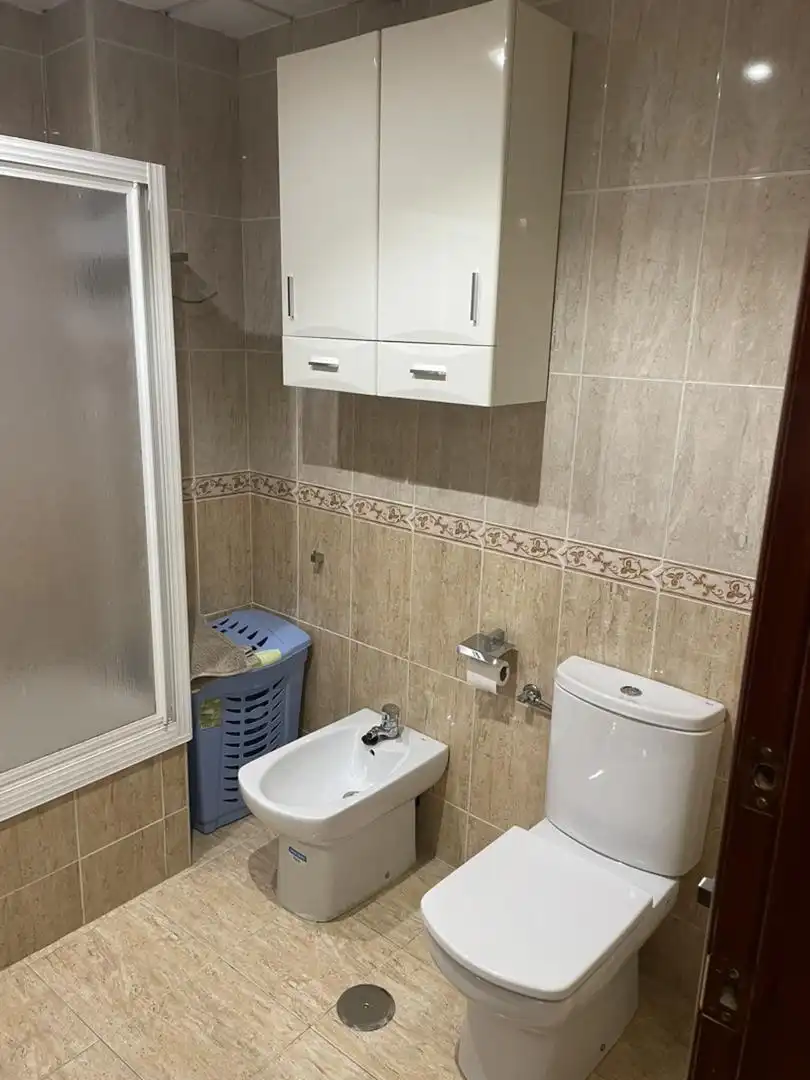 Piso en venta en Avenida de la Fuente de la Villa, 2, Martos Baño de Piso en venta en Martos con Aire acondicionado, Calefacción y Amueblado