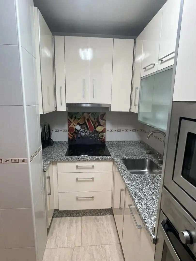 Piso en venta en Avenida de la Fuente de la Villa, 2, Martos Cocina de Piso en venta en Martos con Aire acondicionado, Calefacción y Amueblado