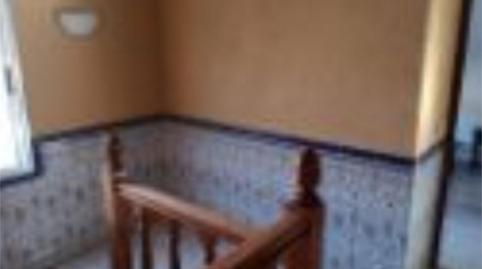 Foto 3 de Casa adosada en venda a Calle San Juan, 3, Los Navalmorales, Toledo