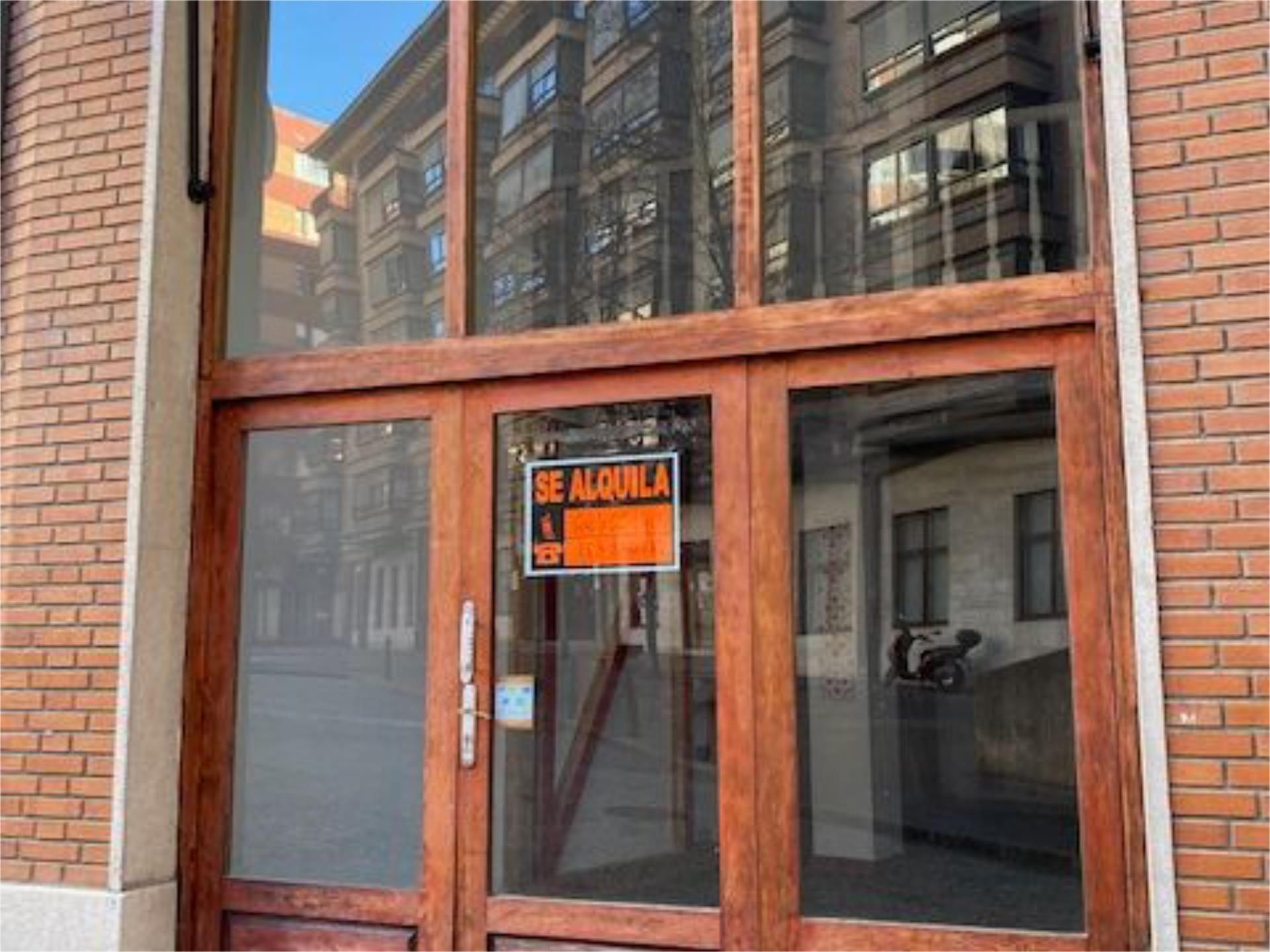 Exterior view of Premises for sale in Valladolid Capital