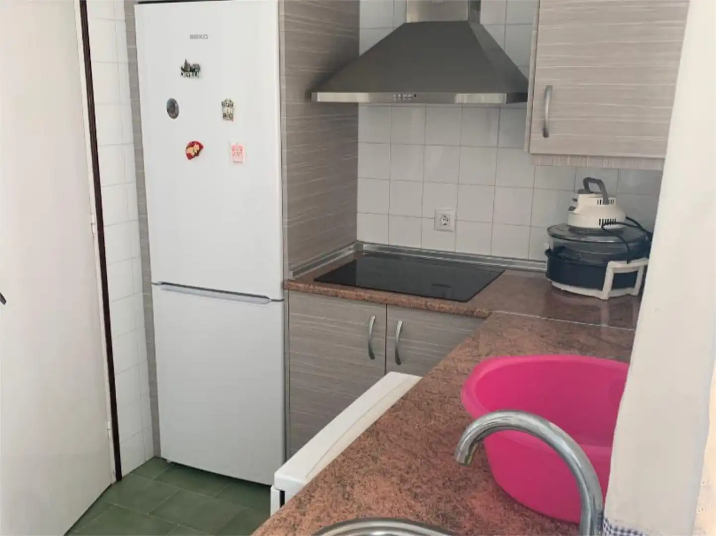 Cocina de Casa adosada en venta en Granja de Torrehermosa con Aire acondicionado, Terraza y Amueblado