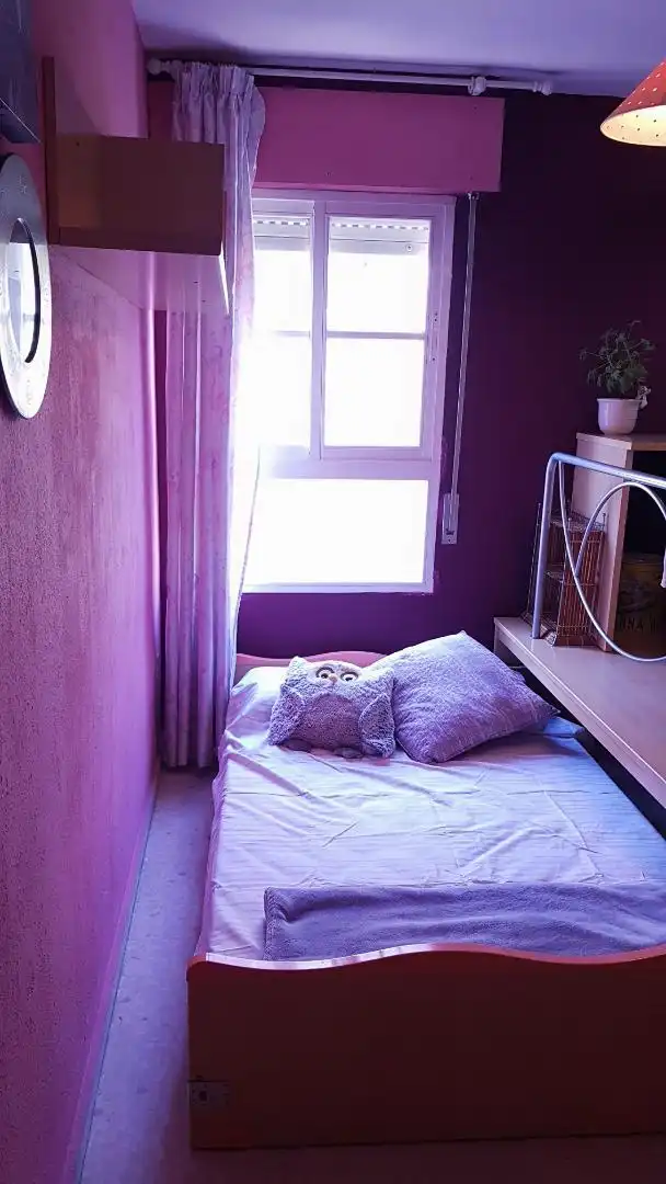 Room in Calle Leopoldo Alas "Clarín", 1, Parque Ayala - Jardín de la Abadía - Huelín Room in Calle Leopoldo Alas "Clarín", 1, Parque Ayala - Jardín de la Abadía - Huelín