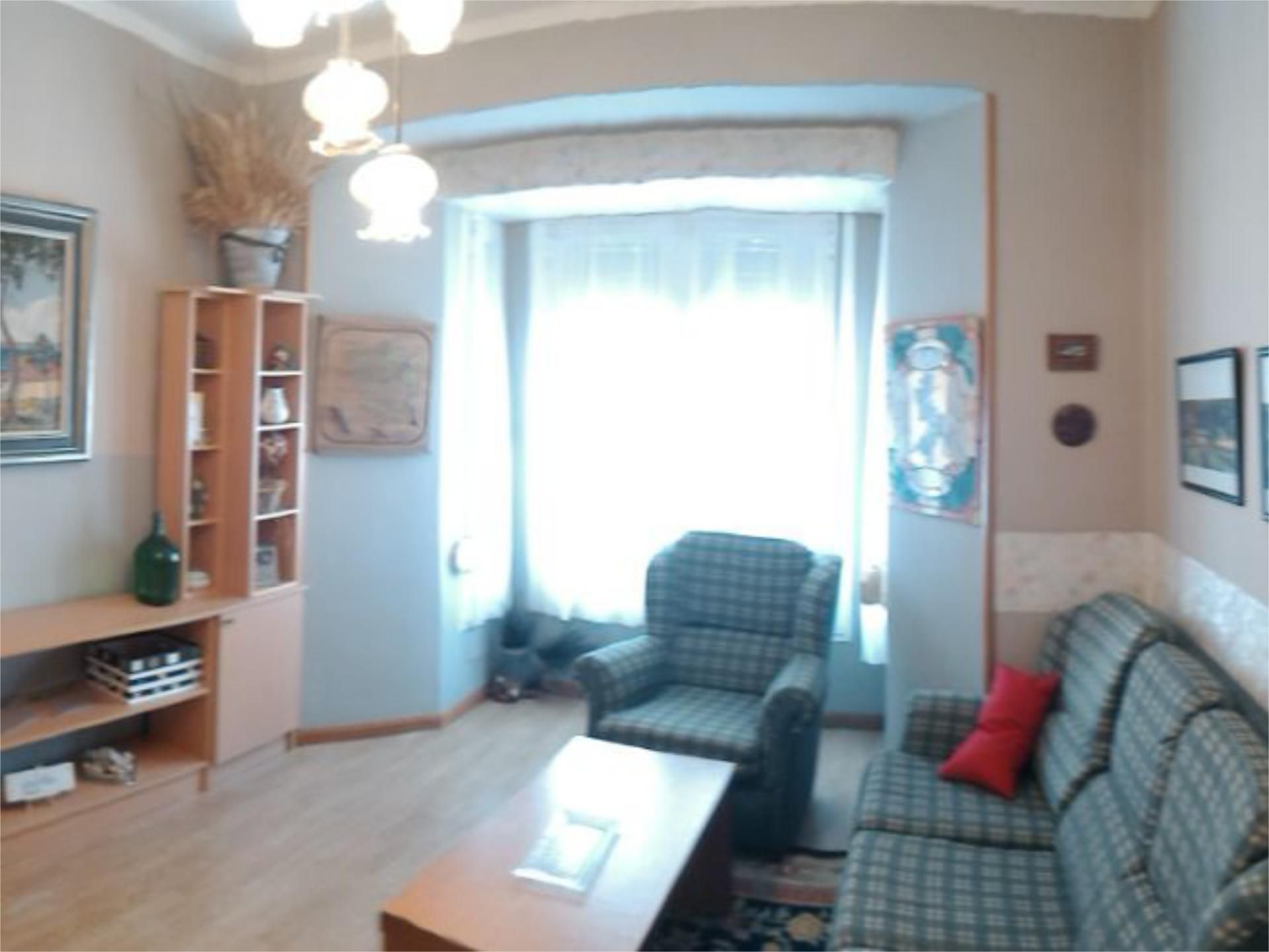 Living room of Flat to rent in León Capital   with Heating, Private garden and Parquet flooring