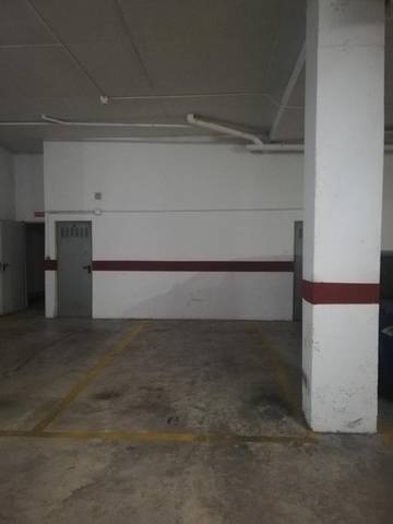 Garaje en Alquiler en Calle María Barrientos, 10 en El Cónsul - Ciudad Universitaria - El Romeral