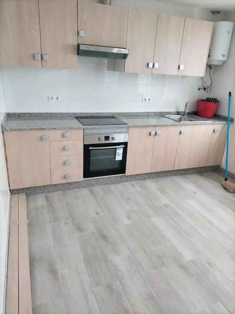 Piso en venta en Rúa Piñeiral, 6, As Pontes de García Rodríguez Cocina de Piso en venta en As Pontes de García Rodríguez con Terraza y Horno