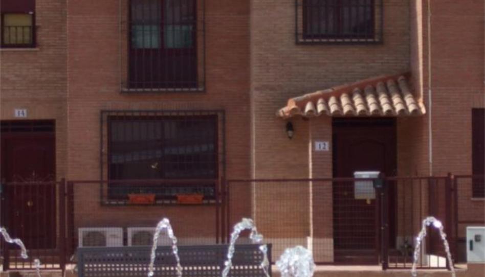 Foto 1 de Casa adosada en venda a Calle Caracas, 12, Valdepeñas, Ciudad Real