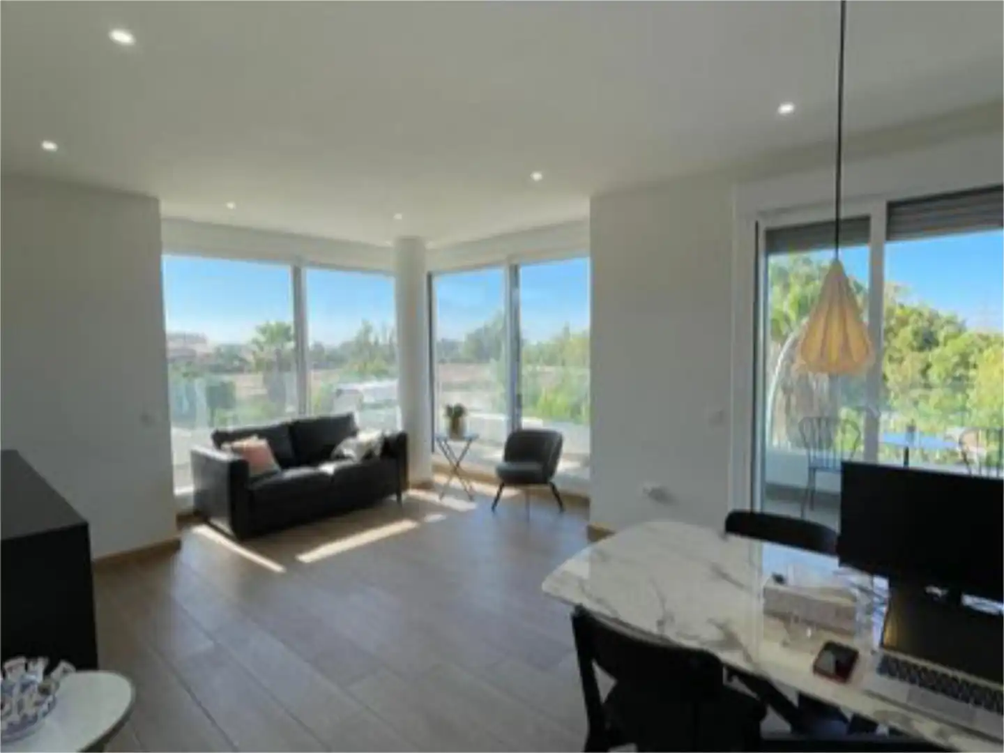Living room of Flat for rent in Marbella  with Air Conditioner, Terrace and Swimming Pool
