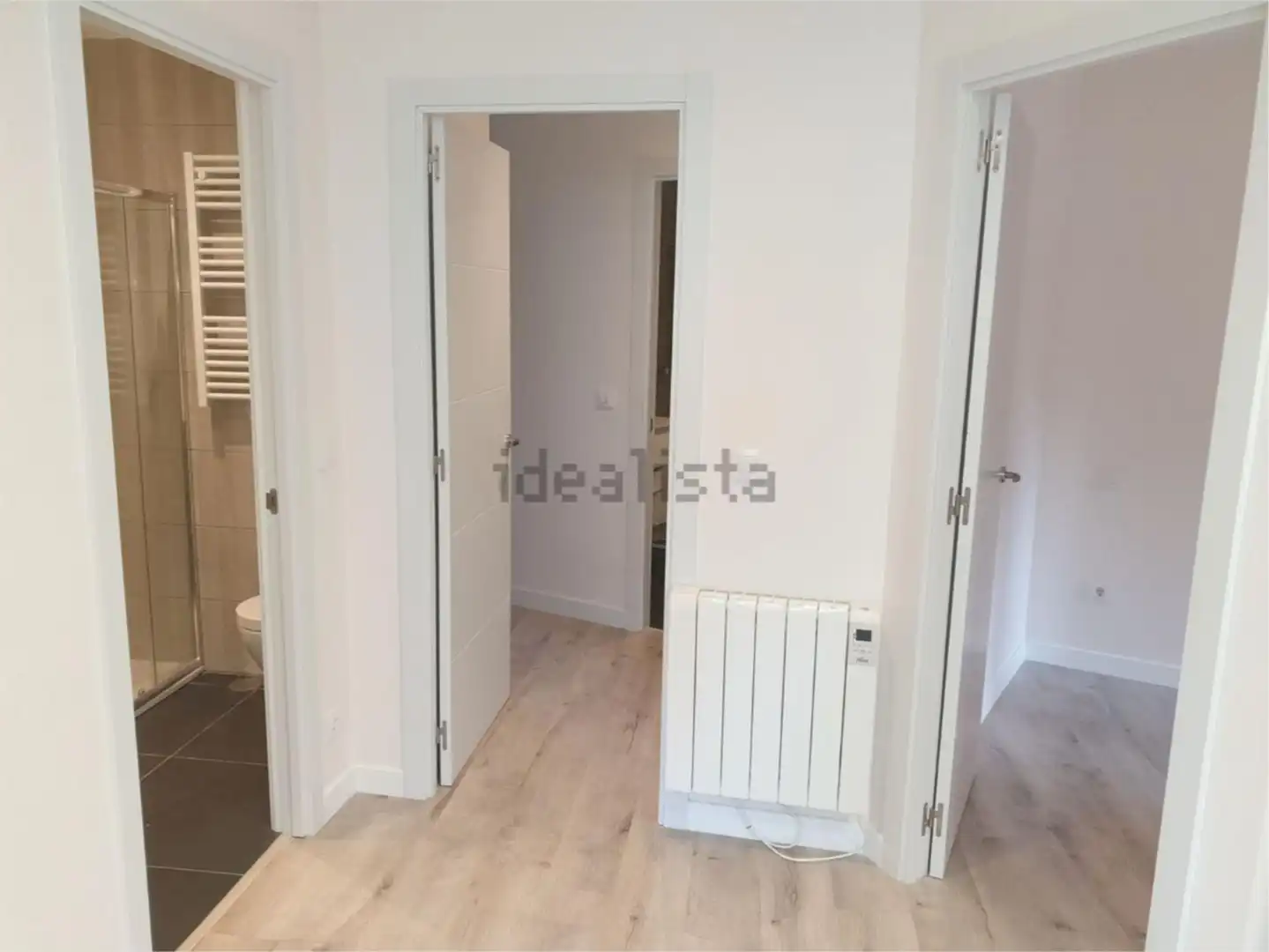Piso en venta en Calle de la Garganta de Aísa, 34, Numancia Habitación de Piso en venta en Madrid con Aire acondicionado y Calefacción