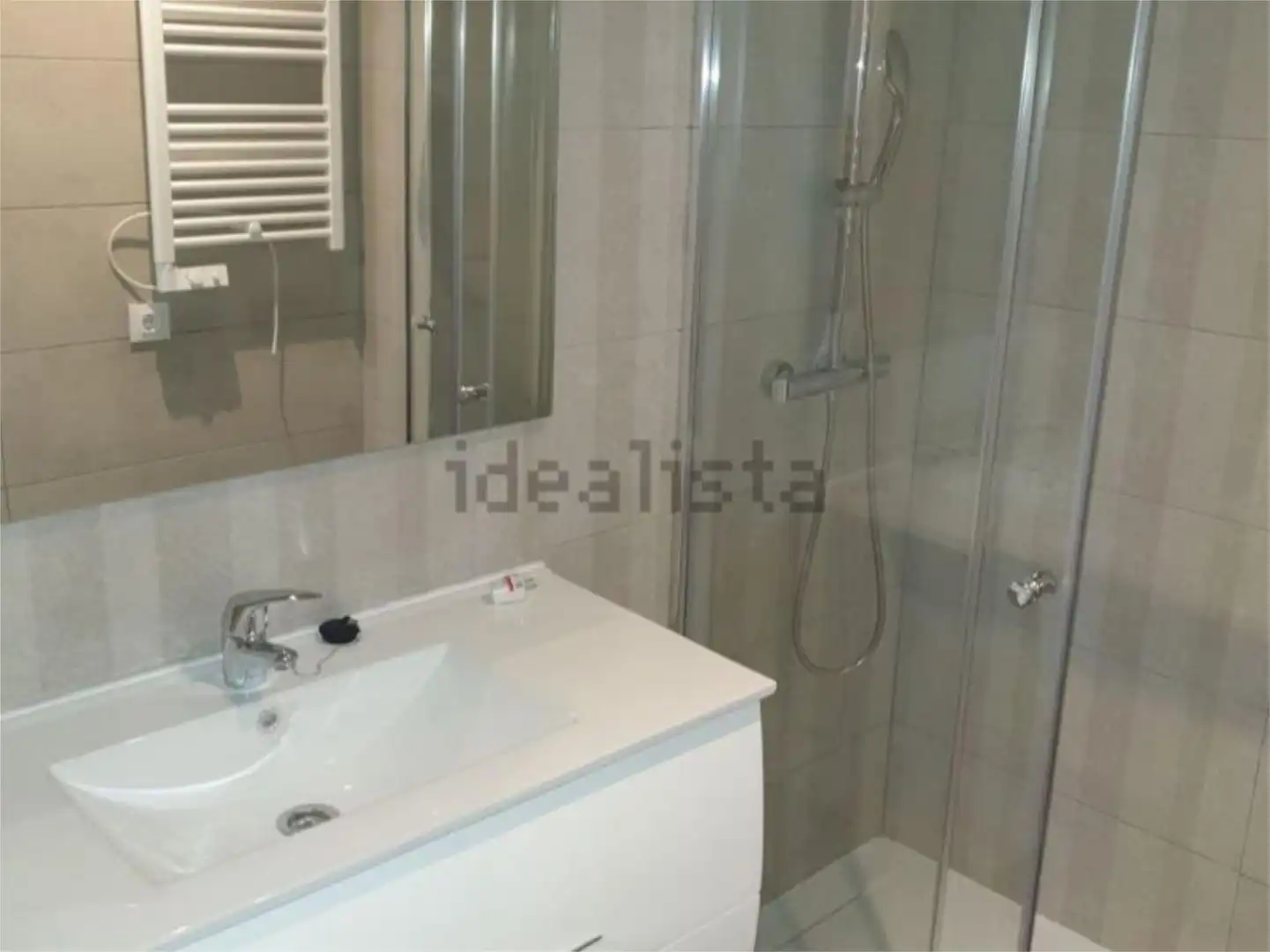 Piso en venta en Calle de la Garganta de Aísa, 34, Numancia Baño de Piso en venta en Madrid con Aire acondicionado y Calefacción
