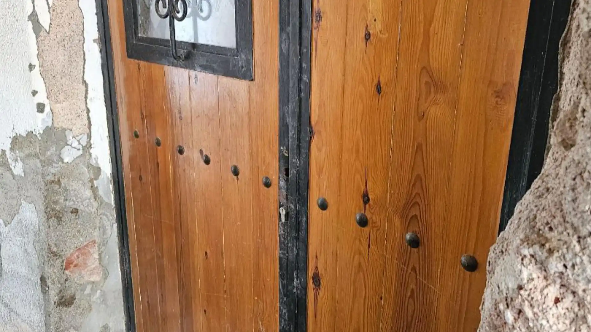 Casa adosada en venta en Calle la Meca, 4, Graus Casa adosada en venta en Graus con Calefacción, Trastero y Amueblado