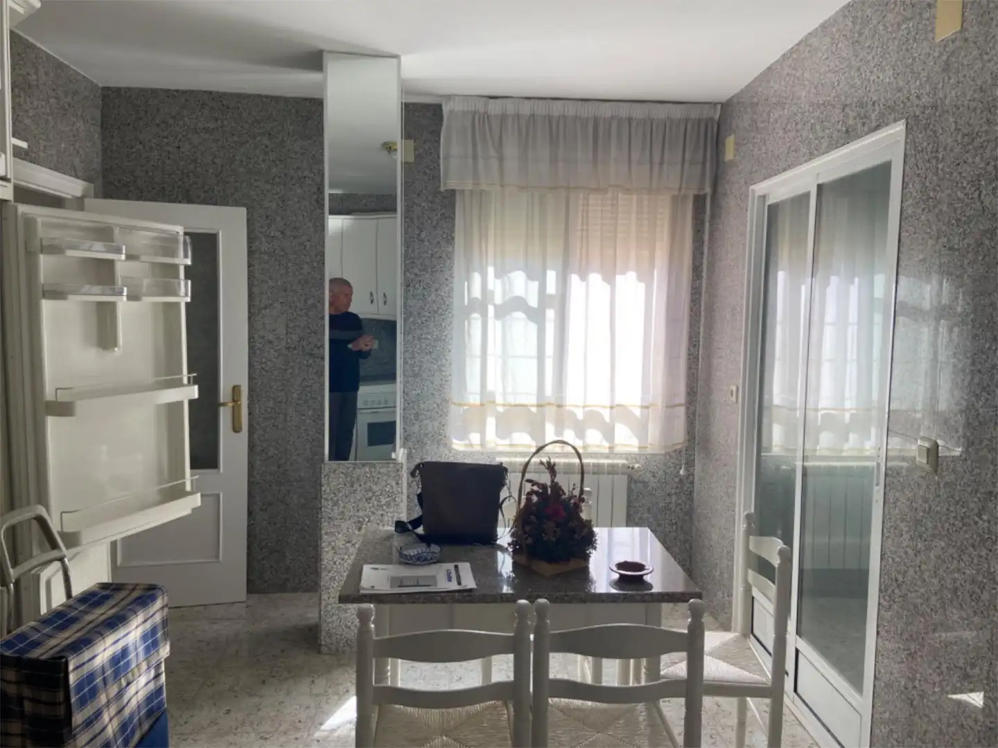 Piso en venta en Calle Jacinto Higueras, 2, Los Villares Habitación de Piso en venta en Los Villares con Calefacción, Amueblado y Balcón