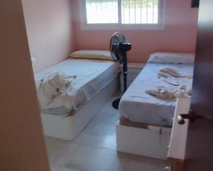 Bedroom of Flat to share in  Cádiz Capital