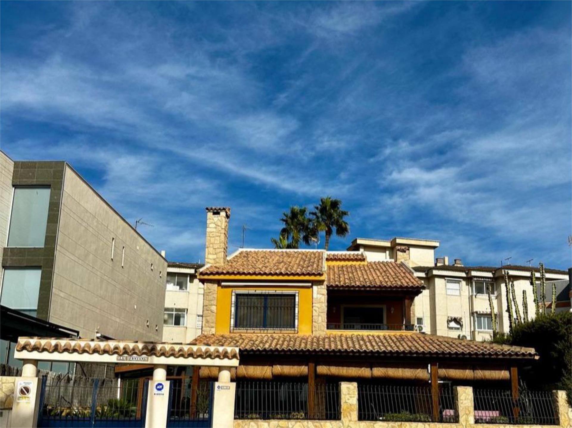 Exterior view of House or chalet for sale in Santa Pola  with Air Conditioner, Terrace and Swimming Pool