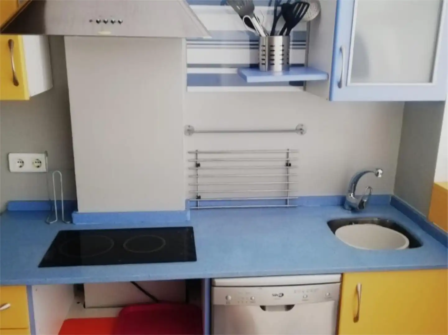 Apartamento en venta en Calle Cofradía del Huerto, 38, La Pastora - La Estación Cocina de Apartamento en venta en San Fernando con Aire acondicionado, Parquet y Amueblado