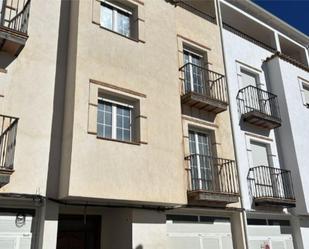 Vista exterior de Casa adosada en venda en Quesada amb Terrassa