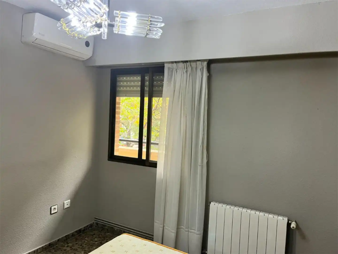 Room in Carrer de la Puebla de Valverde, 7, Vara de Quart Room in Carrer de la Puebla de Valverde, 7, Vara de Quart