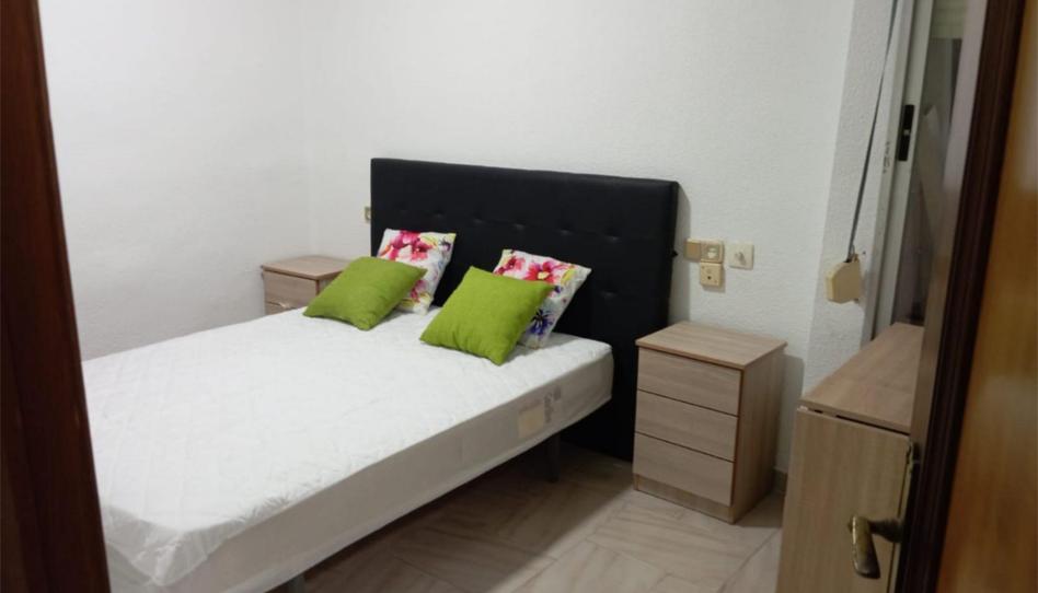 Photo 1 of Flat to share in Avinguda del Doctor Peset Aleixandre, 112, Barrio de Benicalap, Valencia