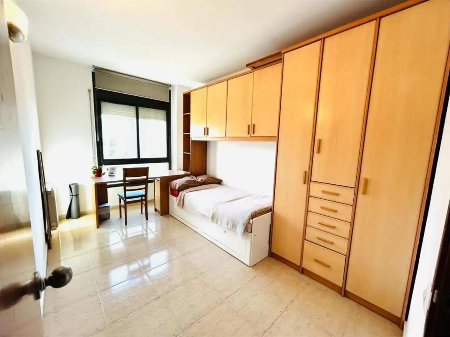 Bedroom of Flat for share in  Barcelona Capital  with Furnished and Balcony