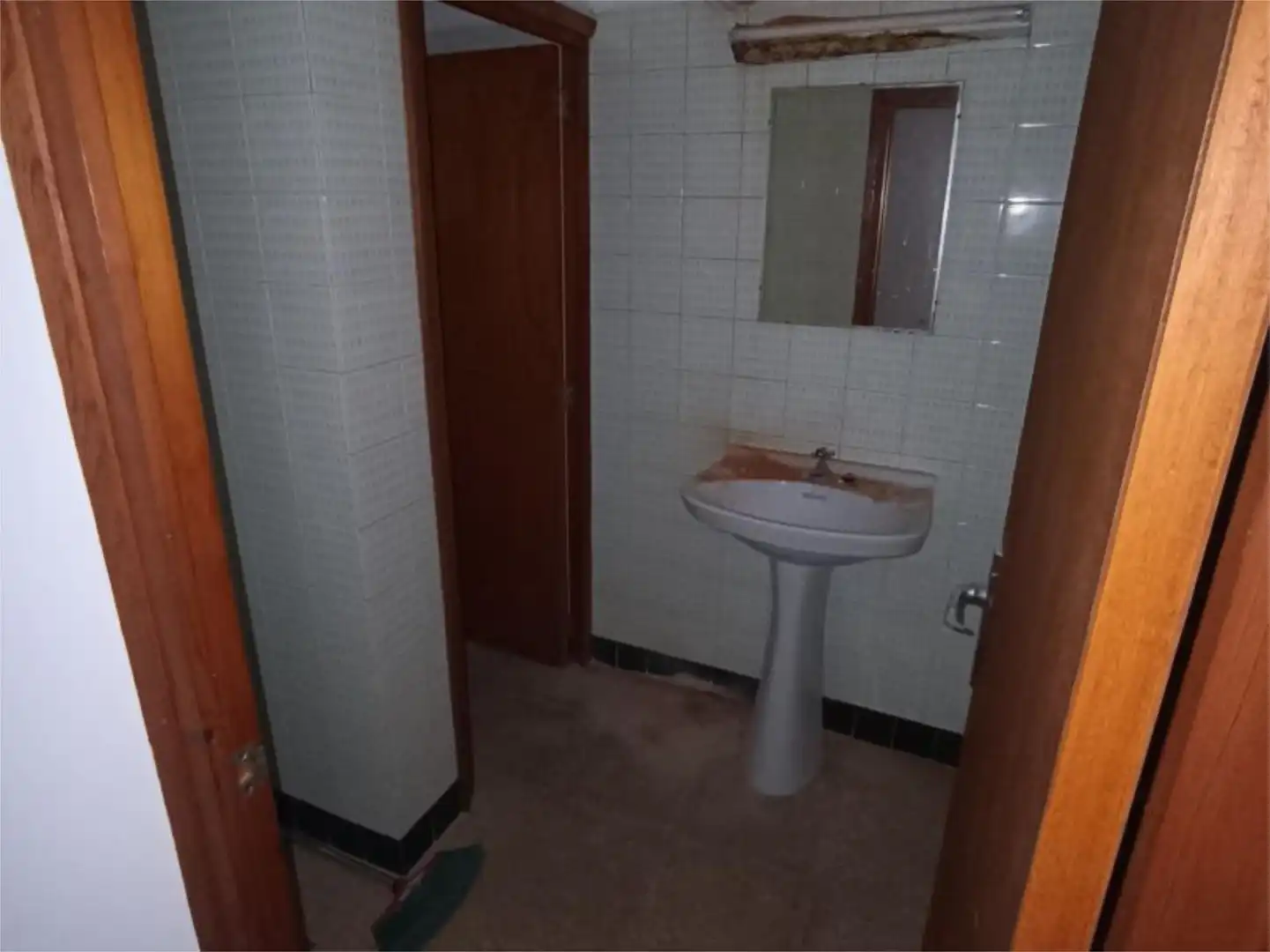 Baño de Local de alquiler en Artana con Aire acondicionado