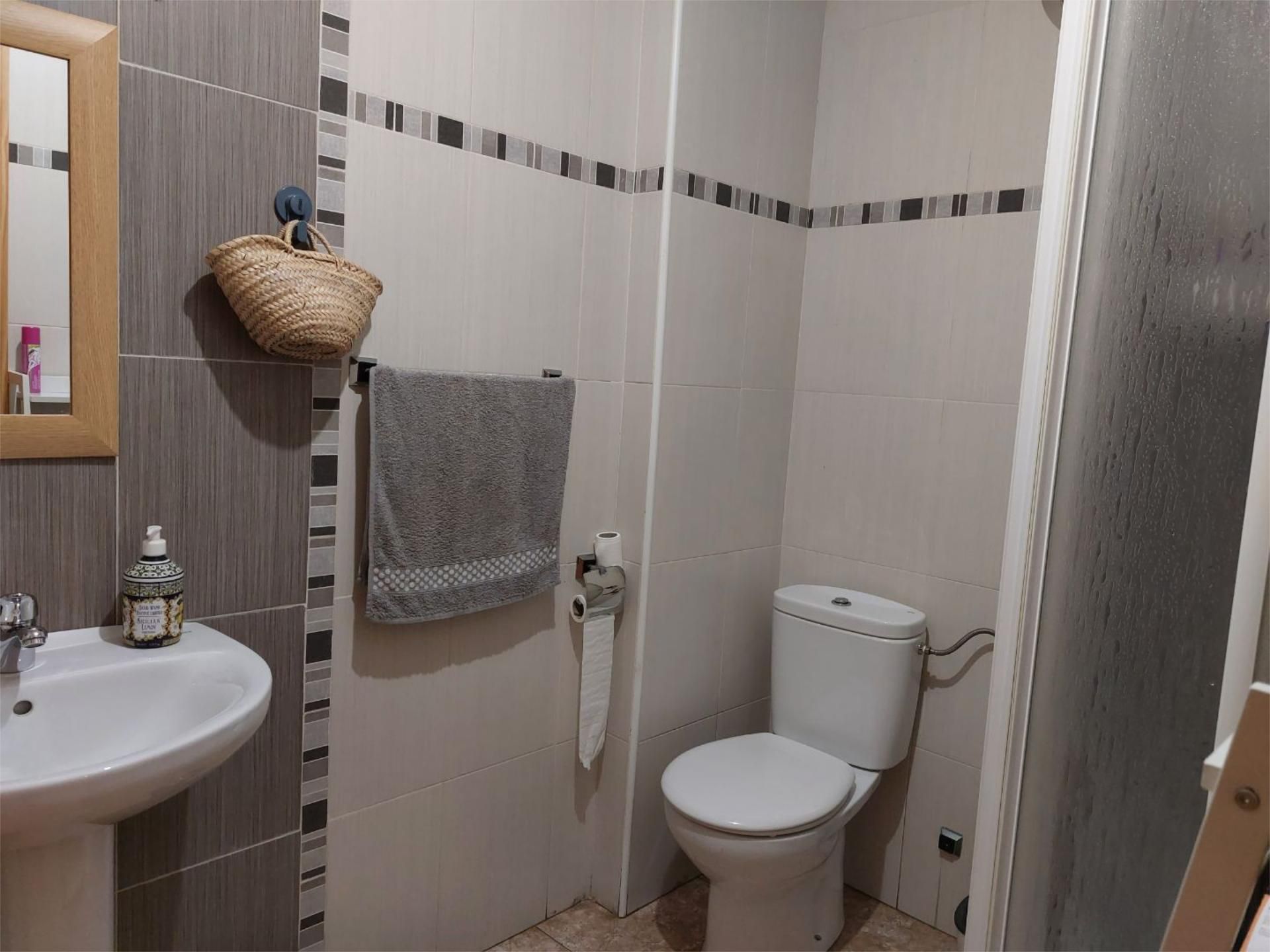 Bany de Pis en venda en Moraleja amb Aire condicionat i Moblat