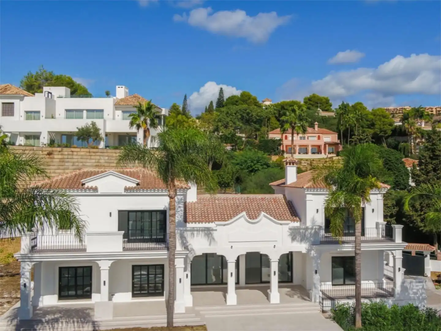 Casa o xalet en venda a Urbanización Zarza del Paraíso, 4, Paraiso - Barronal Vista exterior de Casa o xalet en venda en Estepona amb Aire condicionat, Terrassa i Piscina