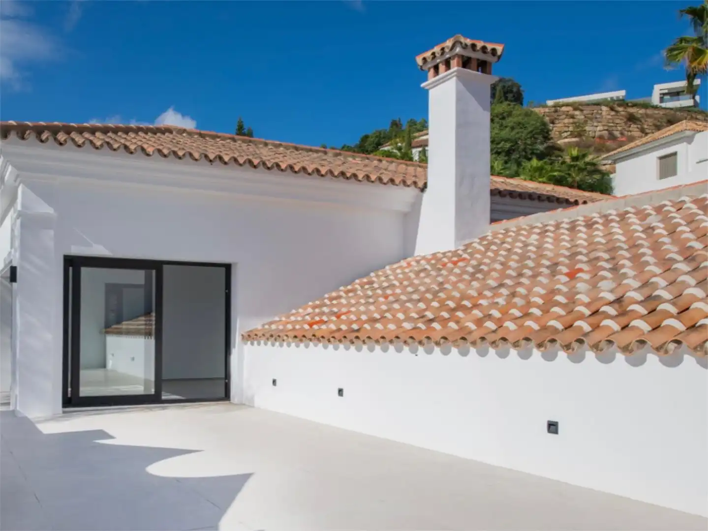 Casa o xalet en venda a Urbanización Zarza del Paraíso, 4, Paraiso - Barronal Vista exterior de Casa o xalet en venda en Estepona amb Aire condicionat, Terrassa i Piscina