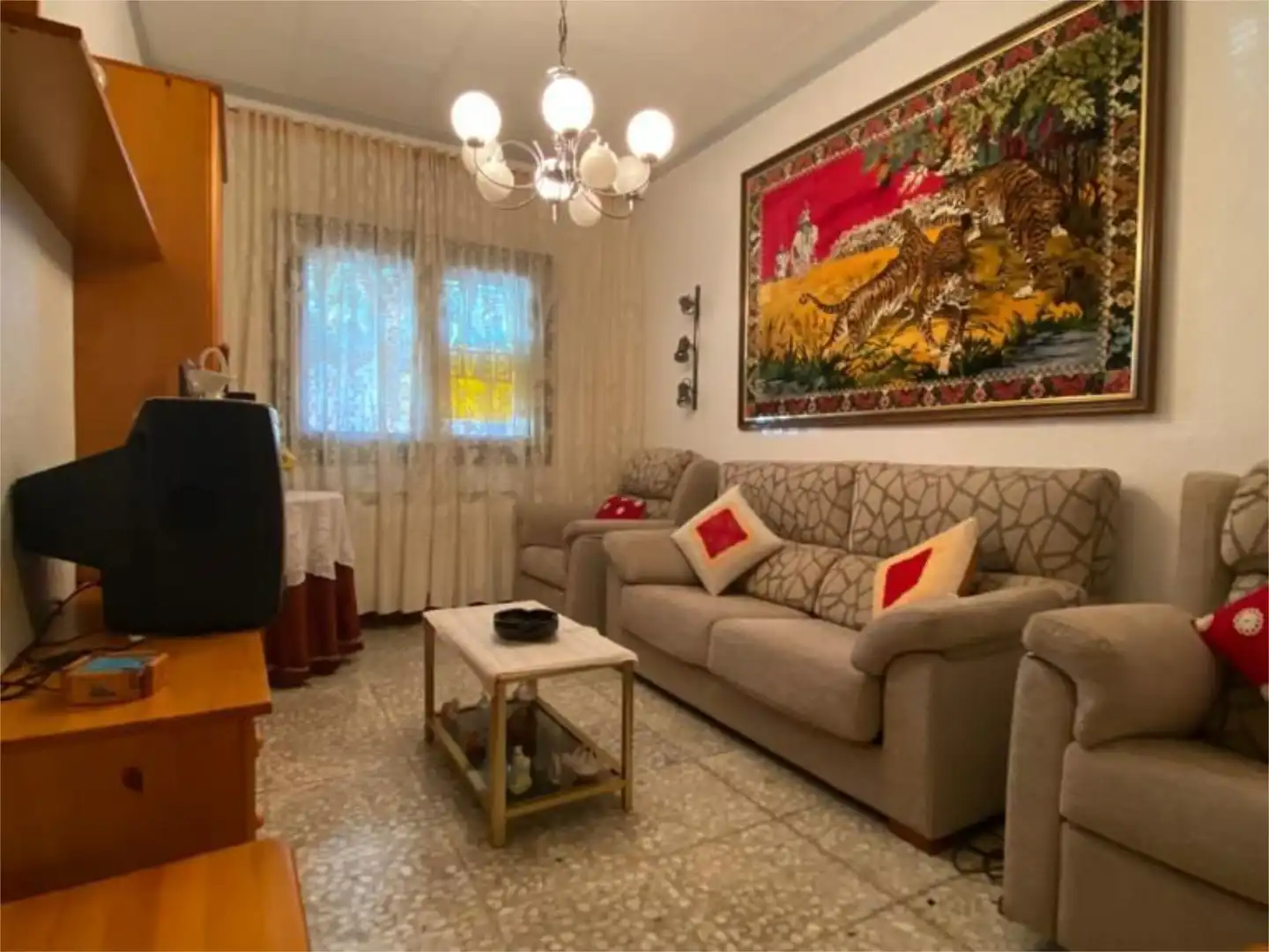 Casa o chalet en venta en Calle Fernando Escartín, 21, Escatrón Sala de estar de Casa o chalet en venta en Escatrón con Aire acondicionado