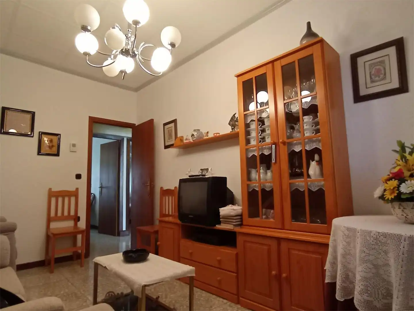 Casa o chalet en venta en Calle Fernando Escartín, 21, Escatrón Sala de estar de Casa o chalet en venta en Escatrón con Aire acondicionado