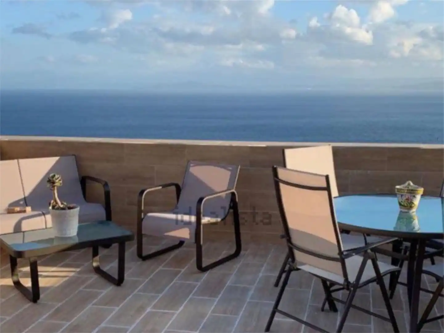 Wohnung zum Verkauf in Hacho - San Amaro Terrasse von Wohnung zum Verkauf in Ceuta mit Klimaanlage, Heizung und Parkett