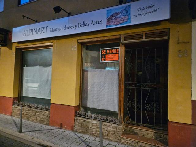 Local comercial en Venta en Calle los Pajares, 4 en Postas