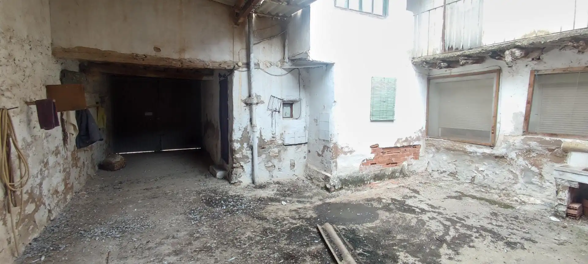 Casa adosada en venda en Pradejón amb Traster