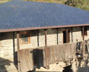 Außenansicht von Country house zum verkauf in Benuza mit Balkon