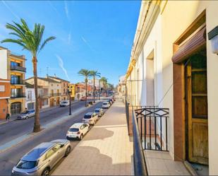 Exterior view of Single-family semi-detached for sale in Rafelbuñol / Rafelbunyol  with Terrace and Balcony