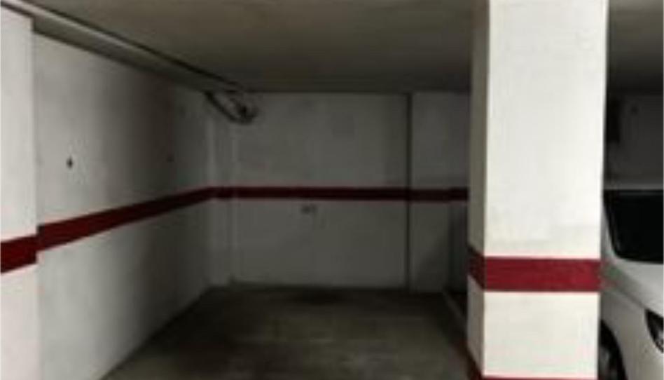 Garage to rent in Carrer del Poeta Mas y Ros, 86, L'Illa Perduda, Valencia - image 1 Photo 1 of Garage to rent in Carrer del Poeta Mas y Ros, 86, L'Illa Perduda, Valencia